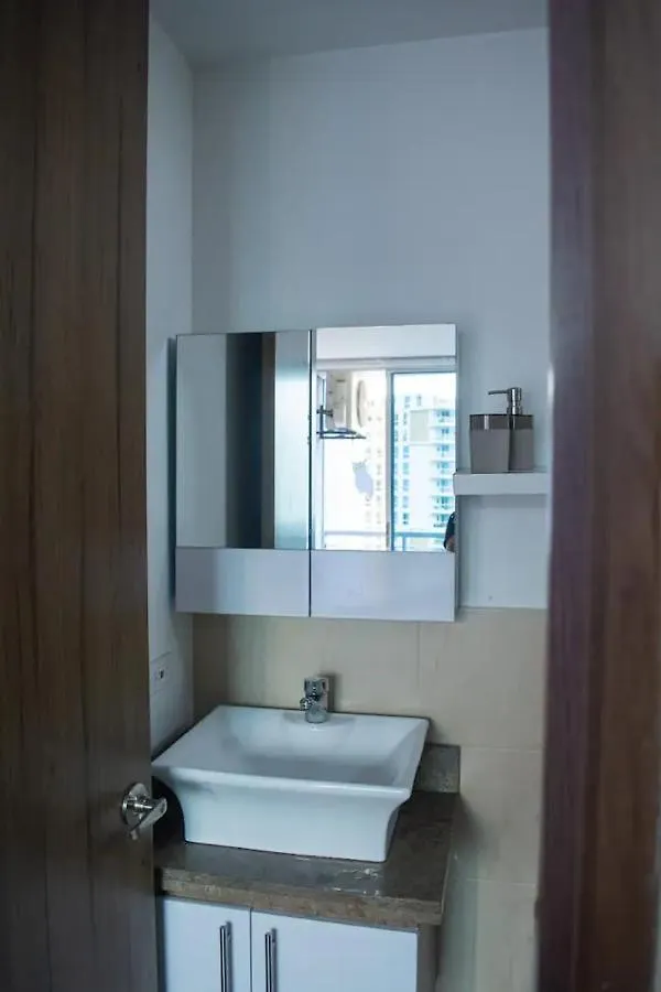 Apartamento Oasis Con Vistas Al Mar Santa Marta  0*, Santa Marta (Magdalena)